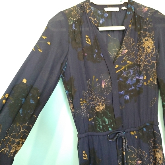 Aritzia Babaton 100% silk 3/4 sleeve button down Bennett Dress - Picture 5 of 14